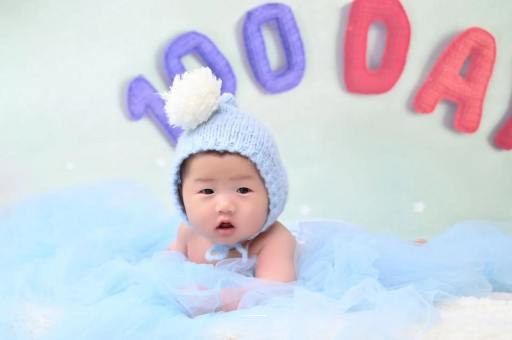 克孜勒苏柯尔克孜宝宝眼窝发青